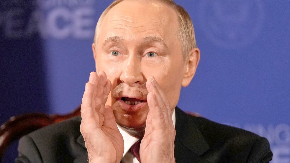 Was sagt Kremlchef Putin zu dem überarbeiteten Friedensplan? (Archivbild) Foto: Julia Demaree Nikhinson/AP/dpa