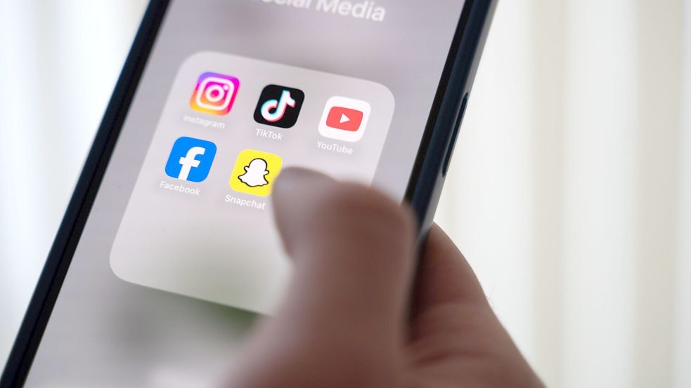 Australiens hartes Social-Media-Verbot für Jugendliche sorgt weltweit für Aufsehen – auch die EU denkt nun über ähnliche Schritte nach. Foto: dpa/Alicia Windzio