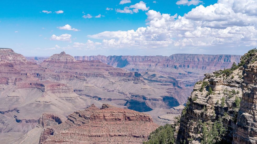 Dieser Blick wird künftig viel teurer. (Archivbild) Foto: Alex Brandon/AP/dpa