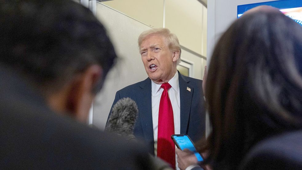 Er habe „keine Deadline“ für die Ukraine, sagte Trump. Foto: Alex Brandon/AP/dpa