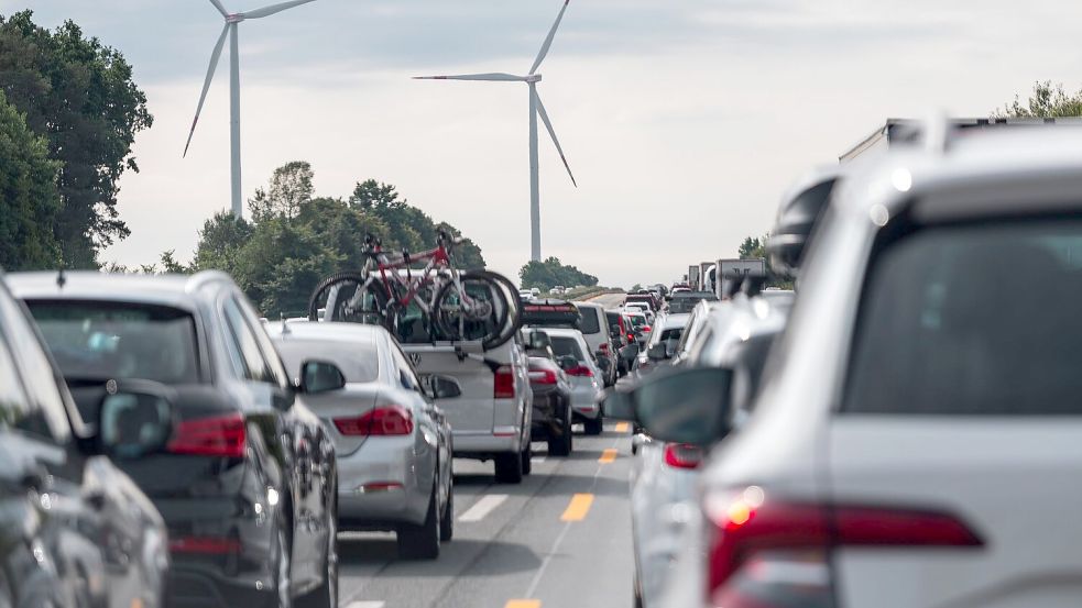 Mit der Maßnahme soll der CO2-Ausstoß des Verkehrssektors deutlich gesenkt werden. (Symbolbild) Foto: Daniel Vogl