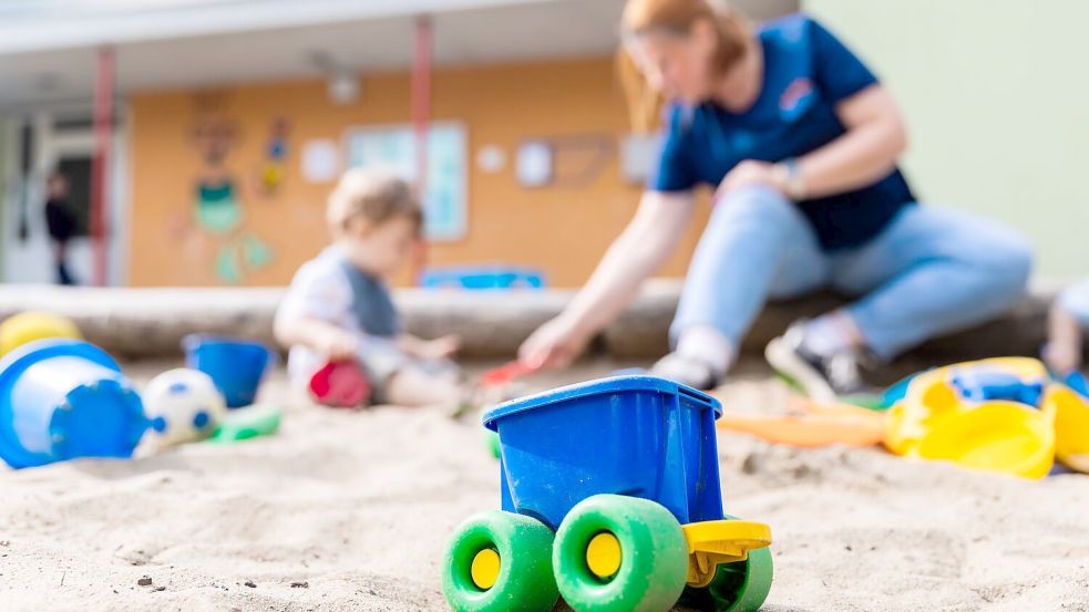 Die Planung von Kitaplätzen sind keine Sandkastenspiele. (Symbolfoto) Foto: Christoph Soeder/dpa