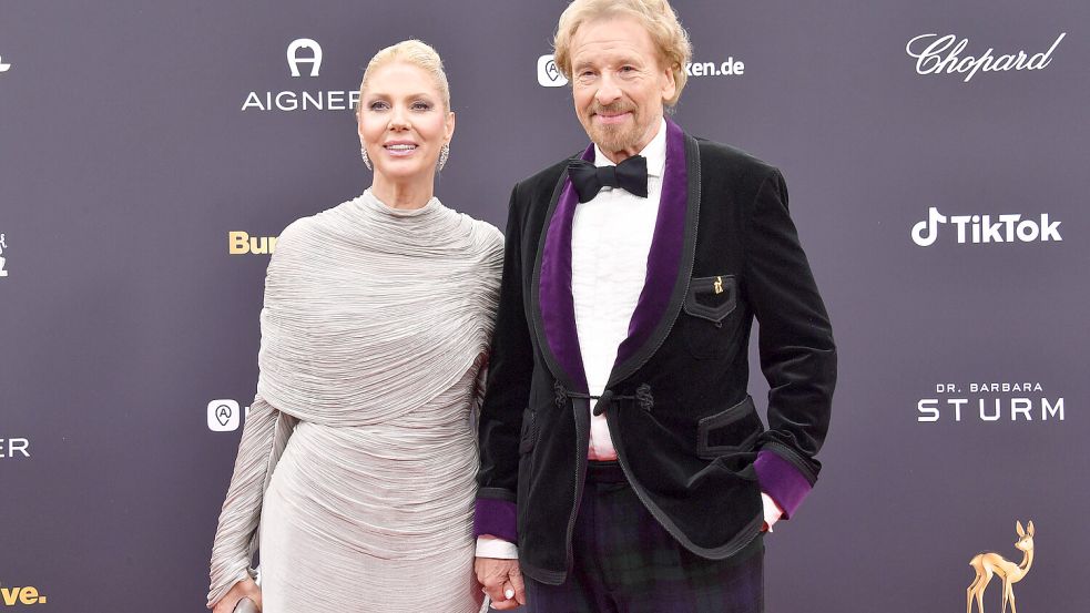 Thomas Gottschalk mit Ehefrau Karina Mroß bei der Bambi-Verleihung. Foto: IMAGO / Spöttel Picture