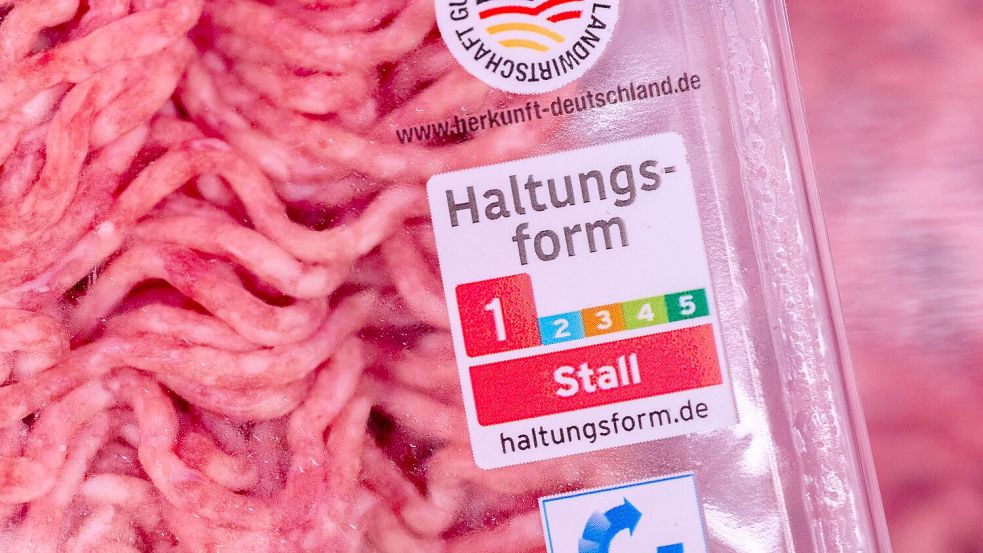 Das neue Logo soll im Supermarkt zeigen, wie die Tiere gehalten wurden. (Symbolbild) Foto: Rolf Vennenbernd