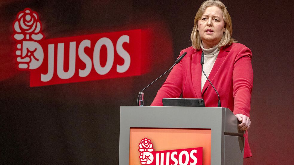 Arbeitsministerin Bärbel Bas auf dem Bundeskongress der Jungsozialisten. Foto: dpa/ Harald Tittel