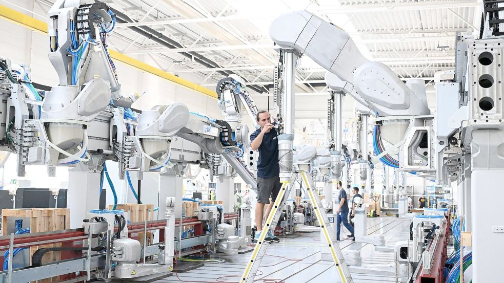 Order aus Übersee retten die Auftragszahlen für den deutschen Maschinenbau im Oktober. Foto: Bernd Weißbrod
