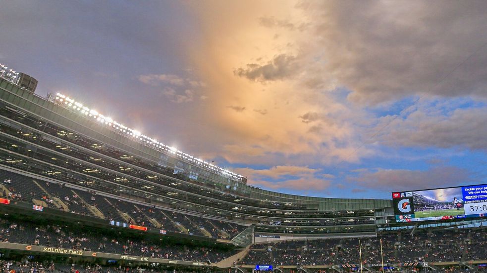 Im Soldier Field spielte Deutschland bei der WM 1994. (Archivbild) Foto: Tannen Maury