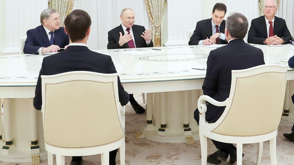 Fünf Stunden dauerte das Gespräch von Kremlchef Putin mit den US-Abgesandten. Foto: Alexander Kazakov/Sputnik, Kreml