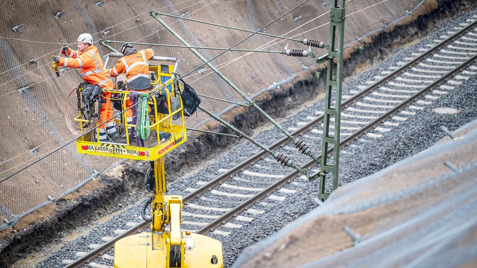 Dass die Deutsche Bahn und ihre Schienen so marode sind, liegt nicht nur an fehlendem Geld: Einblicke in haarsträubende Dysfunktionalitäten bei dem kriselnden Staatskonzern. Foto: IMAGO/Funke Foto Services