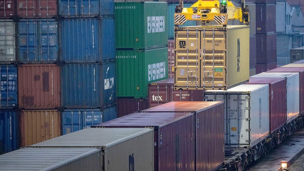 Weltweite Lieferketten sind empfindlich aufeinander abgestimmt. (Symbolbild) Foto: Marijan Murat
