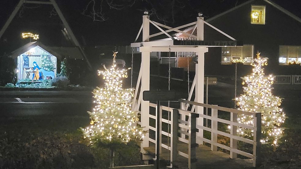 An der 1. Südwieke in Rhauderfehn befindet sich dieser schöne Weihnachtsschmuck. Foto: Maike Meyerhoff