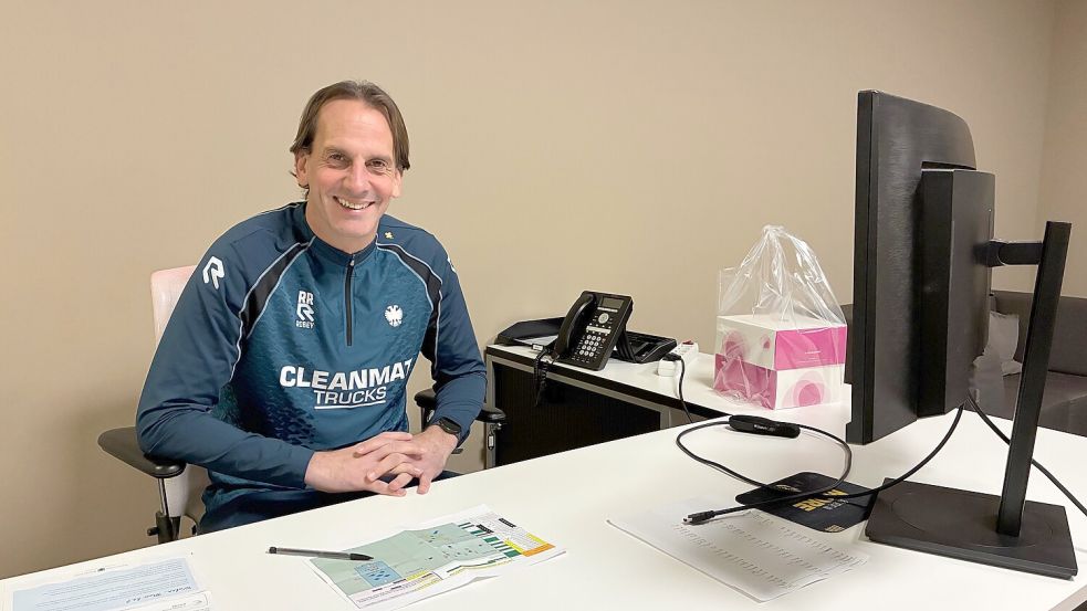 Der langjährige Drittligatrainer Rüdiger Rehm ist seit vergangenem Sommer Trainer von Vitesse Arnheim. Foto: Florian Huber