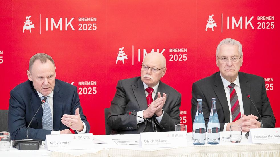 Für den Gastgeber, Bremens langjährigen Innensenator Ulrich Mäurer (SPD), war es die letzte Innenministerkonferenz. Foto: Sina Schuldt