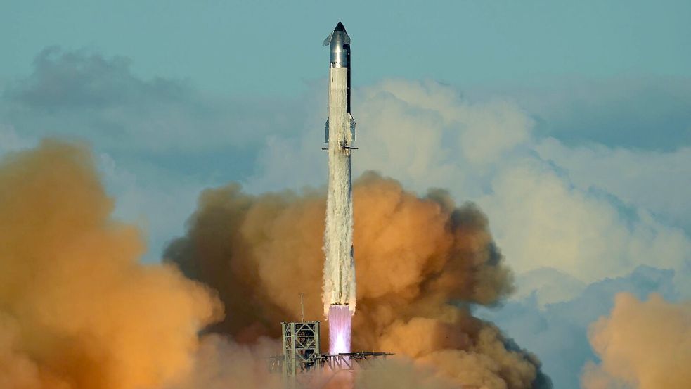 SpaceX soll Investoren einen Börsengang in Aussicht gestellt haben. (Archivbild) Foto: Eric Gay/AP/dpa