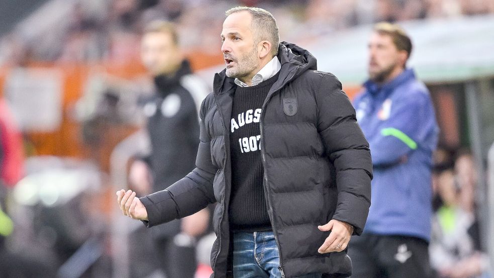 Manuel Baum hilft beim FC Augsburg als Trainer aus. Foto: Harry Langer