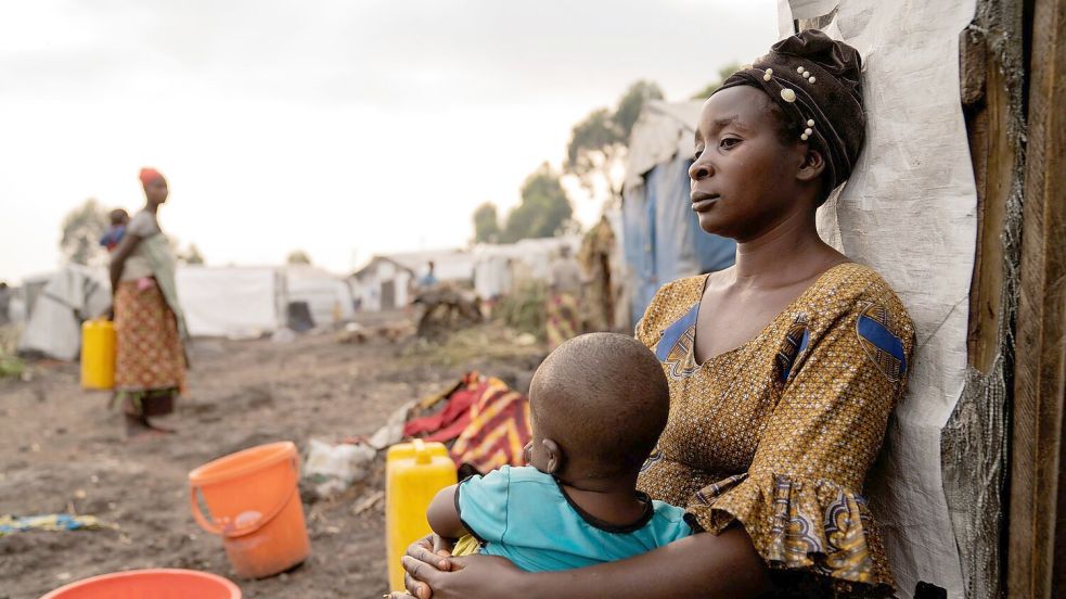 Die Erkrankung wird vor allem durch mangelnden Zugang zu sauberem Trinkwasser und sanitären Einrichtungen begünstigt. (Archivbild) Foto: Moses Sawasawa/AP/dpa