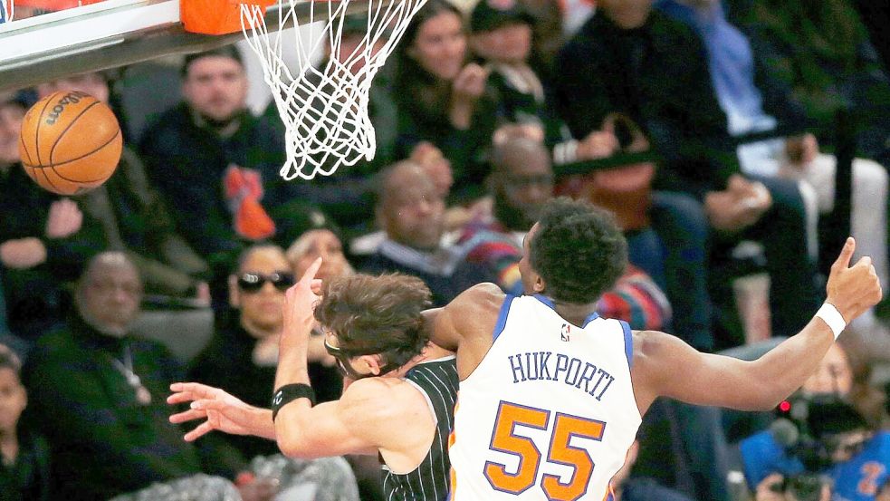 Franz Wagner (l) verletzte sich in New York. Foto: John Munson/AP/dpa
