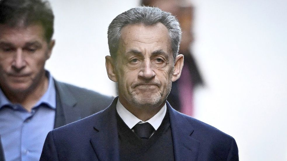 Frankreich ehemaliger Präsident Nicolas Sarkozy wurde wegen Mitgliedschaft in einer kriminellen Vereinigung zu einer Haftstrafe verurteilt. Foto: AFP/Julien de Rose