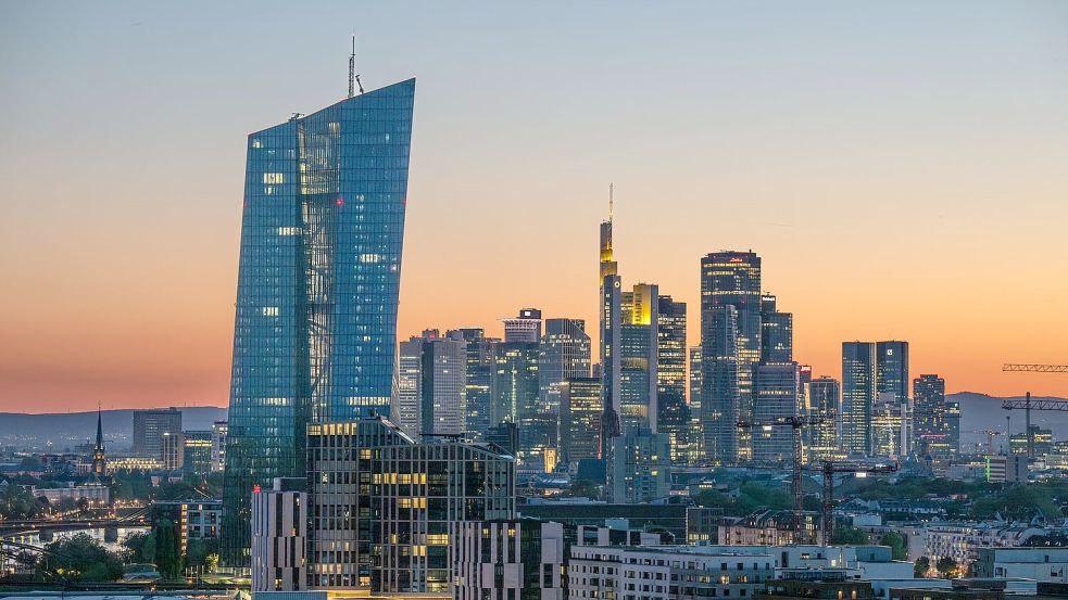 Die EZB beaufsichtigt die größten Banken im Euroraum. (Archivbild) Foto: Boris Roessler