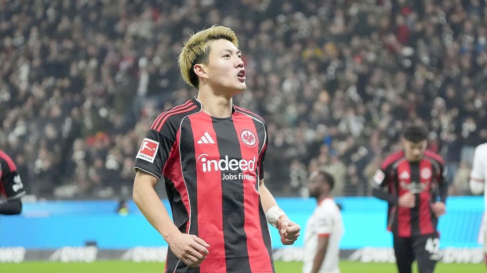 Bejubelt das 1:0 der Eintracht: Ritsu Doan. Foto: Marc Schüler