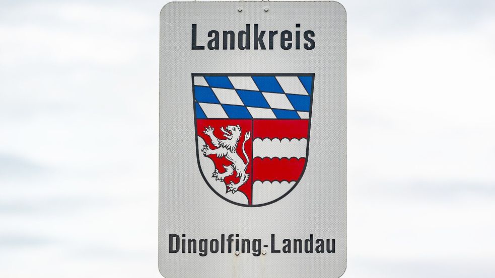 Es wurden fünf Männer festgenommen, die einen Anschlag auf einen Weihnachtsmarkt im Raum Dingolfing geplant haben sollen. (Archivbild) Foto: Armin Weigel