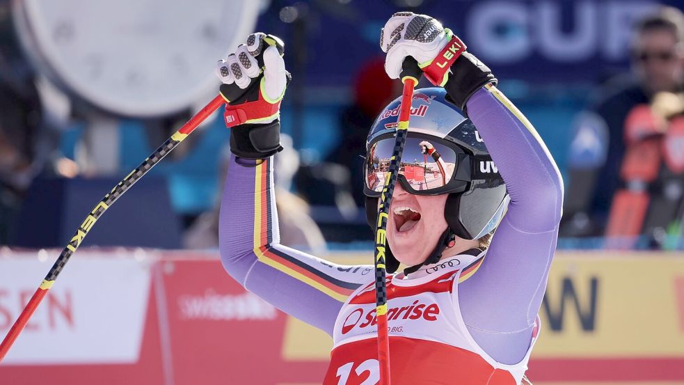 Dritter Weltcup-Sieg der Karriere: Emma Aicher sorgte in St. Moritz für Furore. Foto: Luciano Bisi/AP/dpa