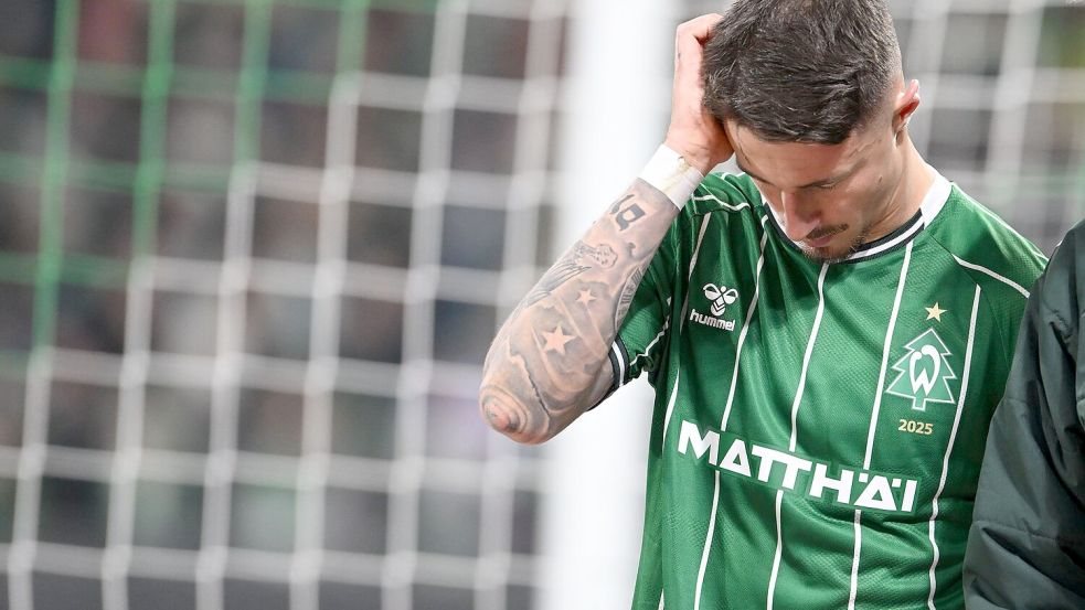 Werder-Kapitän Marco Friedl musste verletzt raus. Foto: Carmen Jaspersen