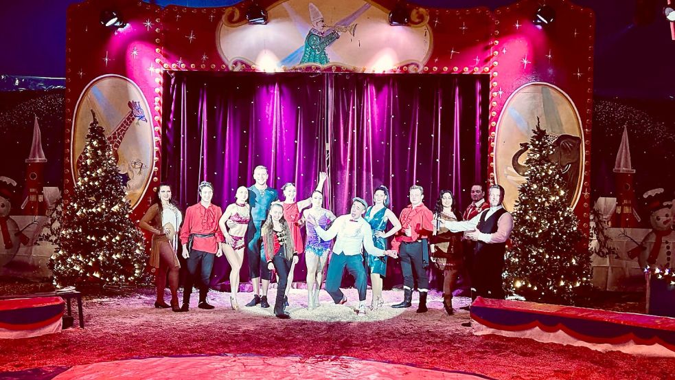Der Papenburger Weihnachtszirkus lädt mit einem neuen internationalen Programm und festlicher Atmosphäre auf den Schützenplatz ein – ein Erlebnis für die ganze Familie. Foto: Elena Franke