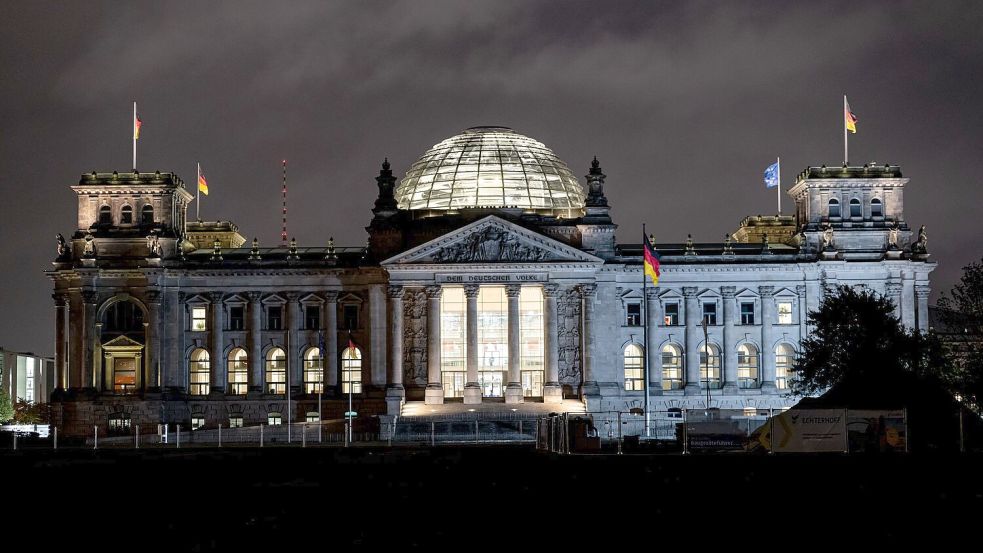 Der Bundestag kämpfte am Montag mit einem Ausfall des Internets. (Archivbild) Foto: Fabian Sommer/dpa