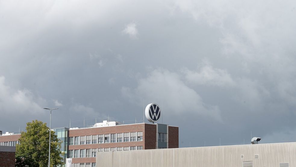 Die niedersächsische Wirtschaft leidet unter der Krise der Autoindustrie. Foto: dpa/ Alicia Windzio