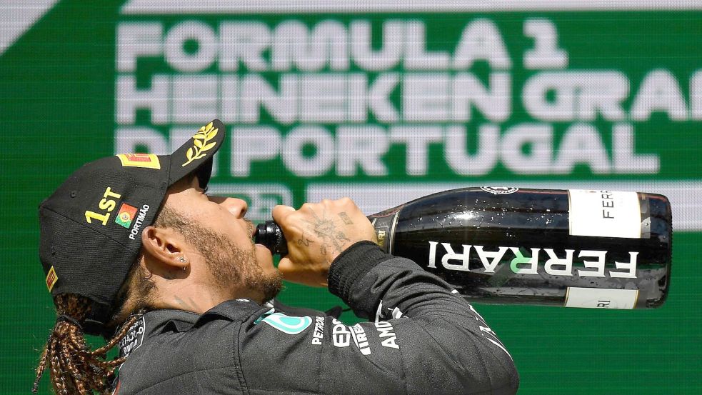 Formel 1 zurück in Portugal: Die ersten beiden Rennen in Portimao gewann Lewis Hamilton. (Archivbild) Foto: Gabriel Bouys/Pool AFP/dpa
