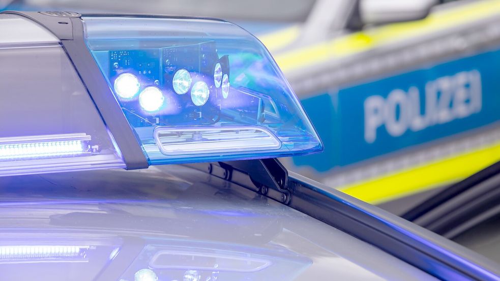 Zwei mit Macheten bewaffnete Männer haben eine Tankstelle überfallen und sind dann auf Fahrrädern geflüchtet. (Symbolbild) Foto: Daniel Karmann