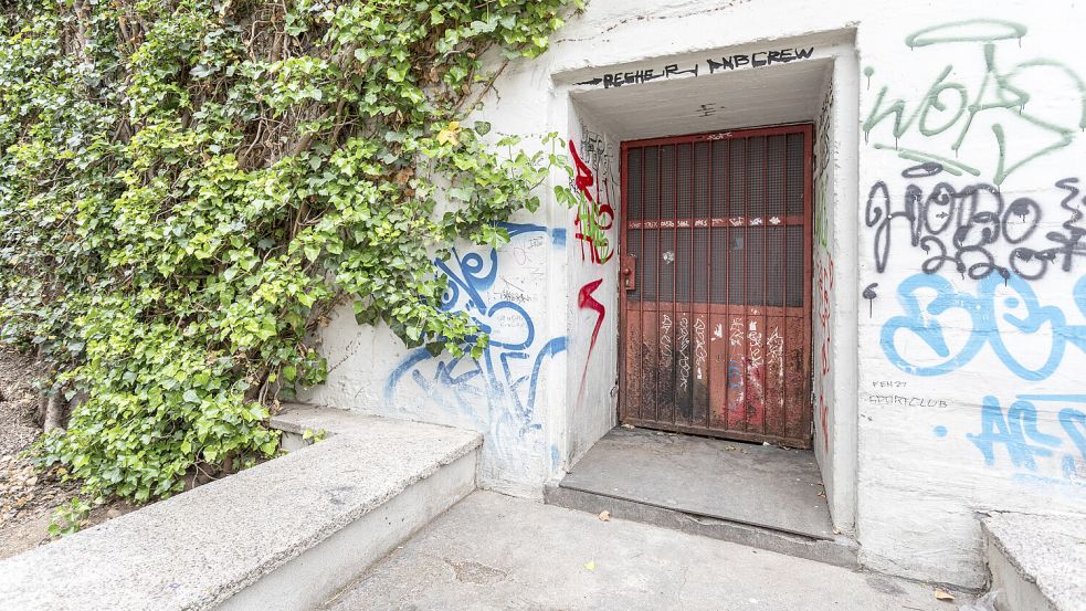 Der Windeckbunker in Bonn. Es kommen aber auch einfache Keller in öffentlichen Gebäuden oder Tiefgaragen als Schutzräume infrage. Foto: dpa/imageBROKER/Olaf Döring