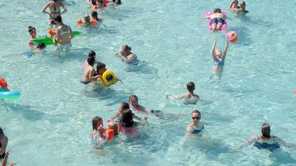 Das Friesenbad in Weener ist besonders bei Familien beliebt. Foto: Tatjana Gettkowski/Archiv