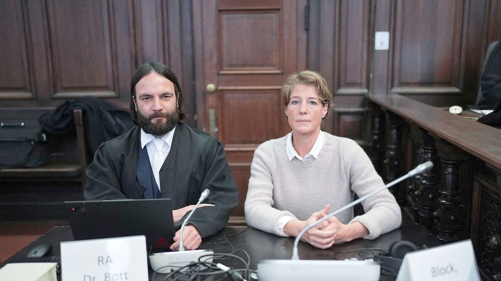 Christina Blocks Verteidiger Ingo Bott fordert, dass eine Anklage gegen ihren Ex-Mann Stephan Hensel in einem weiteren Verfahren öffentlich verlesen wird. Foto: Marcus Brandt