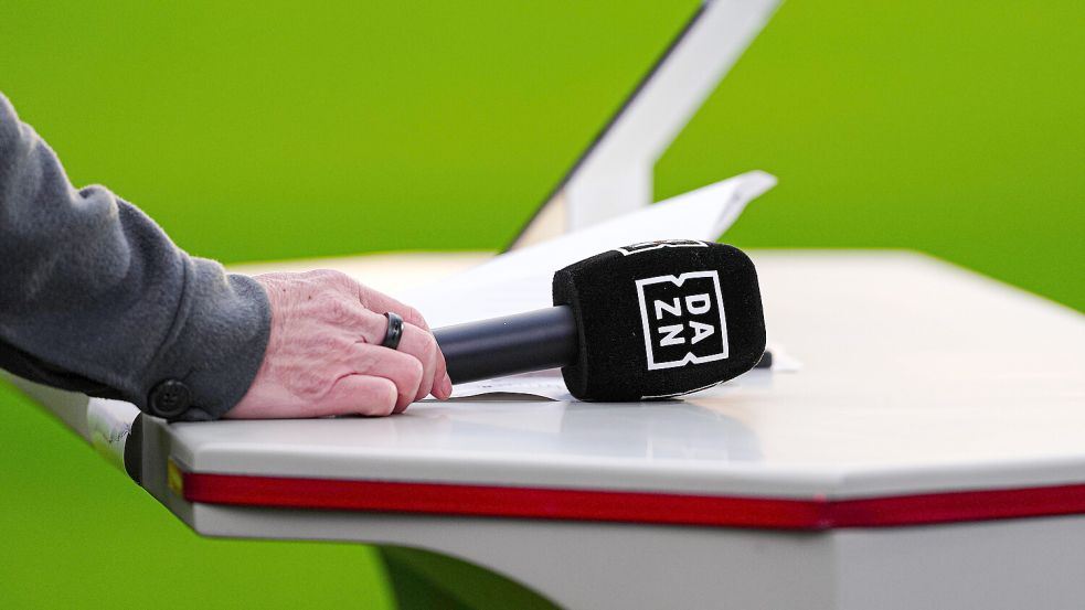 Der Streaming-Riese DAZN baut die Dominanz im internationalen Fußball weiter aus. Foto: IMAGO/Eibner
