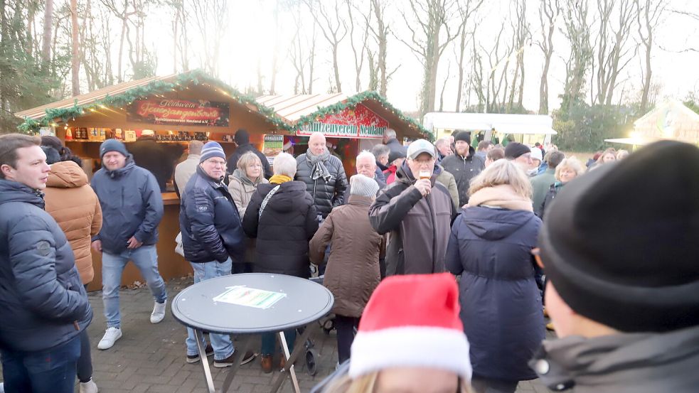 Der Markt in Barßel-Neuland ist beliebt. Foto: Hans Passmann/Archiv