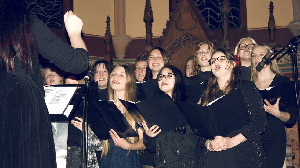 Gemeinsam stellte Ten Sing Ostrhauderfehn ein tolles Weihnachtskonzert auf die Beine. Foto: Sophie Hinderks