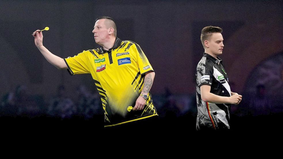 Lieferten sich ein enges Duell: Dave Chisnall (links) und Ricardo Pietreczko Foto: Bradley Collyer
