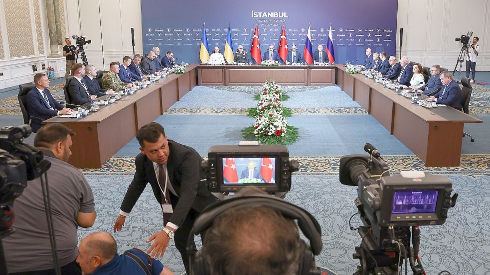 Zuletzt trafen sich Unterhändler Kiews und Moskaus im Sommer, um über Schritte zur Beendigung des Kriegs in der Ukraine zu sprechen. (Archivbild) Foto: Alexander Ryumin