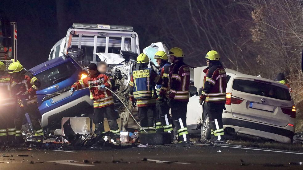 Auf der Bundesstraße 2 in Mittelfranken gab es einen schweren Verkehrsunfall. Foto: Felix Besold/NEWS5/dpa