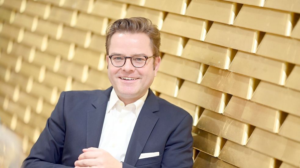 York Tetzlaff von der Fachvereinigung Edelmetalle erklärt, welche Faktoren den Goldpreis beeinflussen. (Archivbild) Foto: Uli Deck