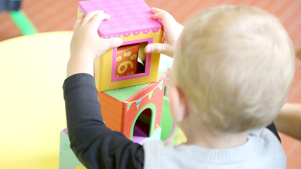 Für die Krippenkinder werden die Gebühren im Saterland angehoben. Symbolfoto: Carole LR auf Pixabay