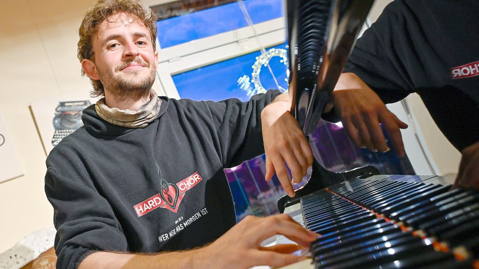 Freddi Sturm hat schon mit fünf Jahren angefangen, Klavier zu spielen. Heute bestehen Beruf und Freizeit für ihn aus Musik. Foto: Patrick Sun