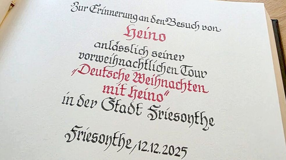 Bleibt ohne Unterschrift: Den vereinbarten Termin für den Eintrag in das Goldene Buch der Stadt Friesoythe sagt der Sänger über sein Management kurzfristig ab. Foto: Stadt Friesoythe