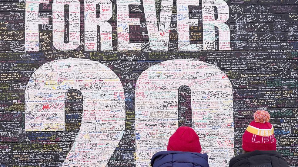 „Forever 20“: Liverpools Ex-Stürmer Diogo Jota starb im Sommer bei einem Autounfall. Foto: Peter Byrne