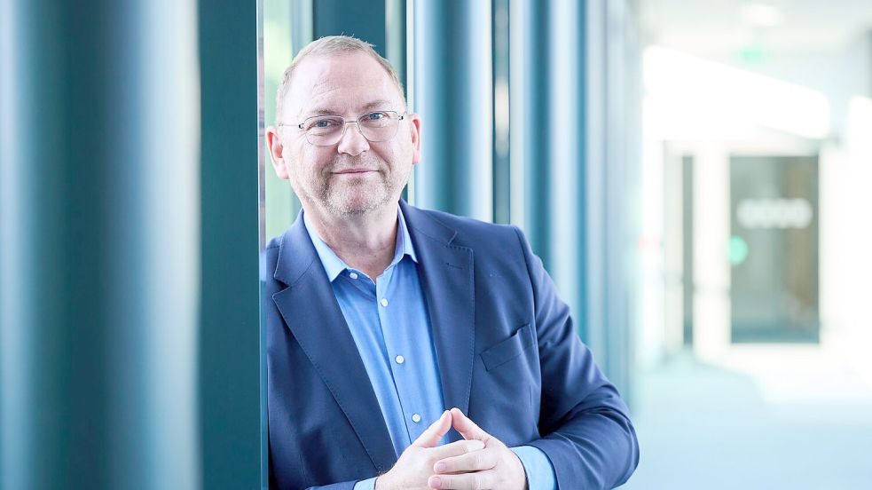 Verdi-Chef Frank Werneke tritt für ein strenges Vorgehen gegen die AfD ein. (Archivfoto) Foto: Annette Riedl