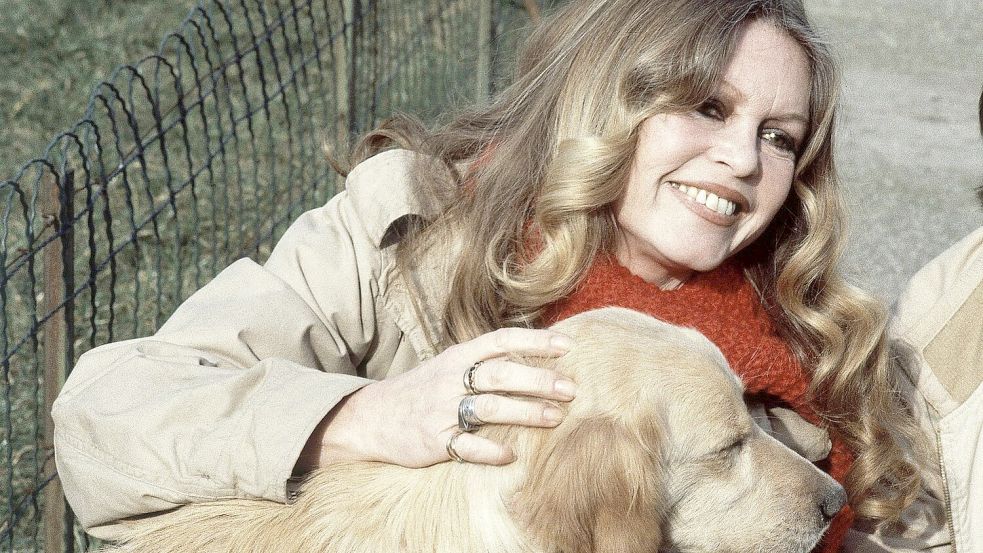 Brigitte Bardot hatte davon geträumt, kranke Tiere auf einem Bauernhof zu pflegen. Sie setzte sich bis zuletzt für den Tierschutz ein. Foto: Duclos/AP/dpa