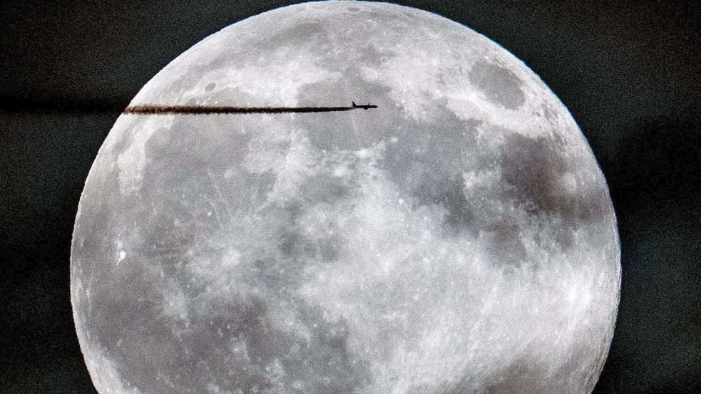Seit Jahren schon läuft zwischen Raumfahrtnationen ein neuer Wettlauf zum Mond. (Archivbild) Foto: Georg Hochmuth