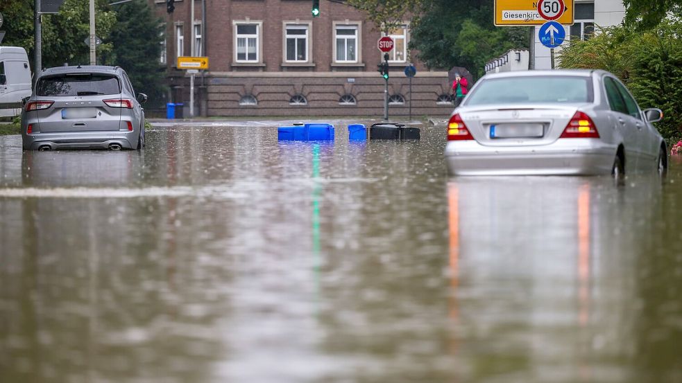 Im zu Ende gehenden Jahr gab es nach einer ersten Schätzung weniger Unwetterschäden in Deutschland. (Archivbild) Foto: Christoph Reichwein